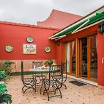 Historic Apartment In Santa Cruz