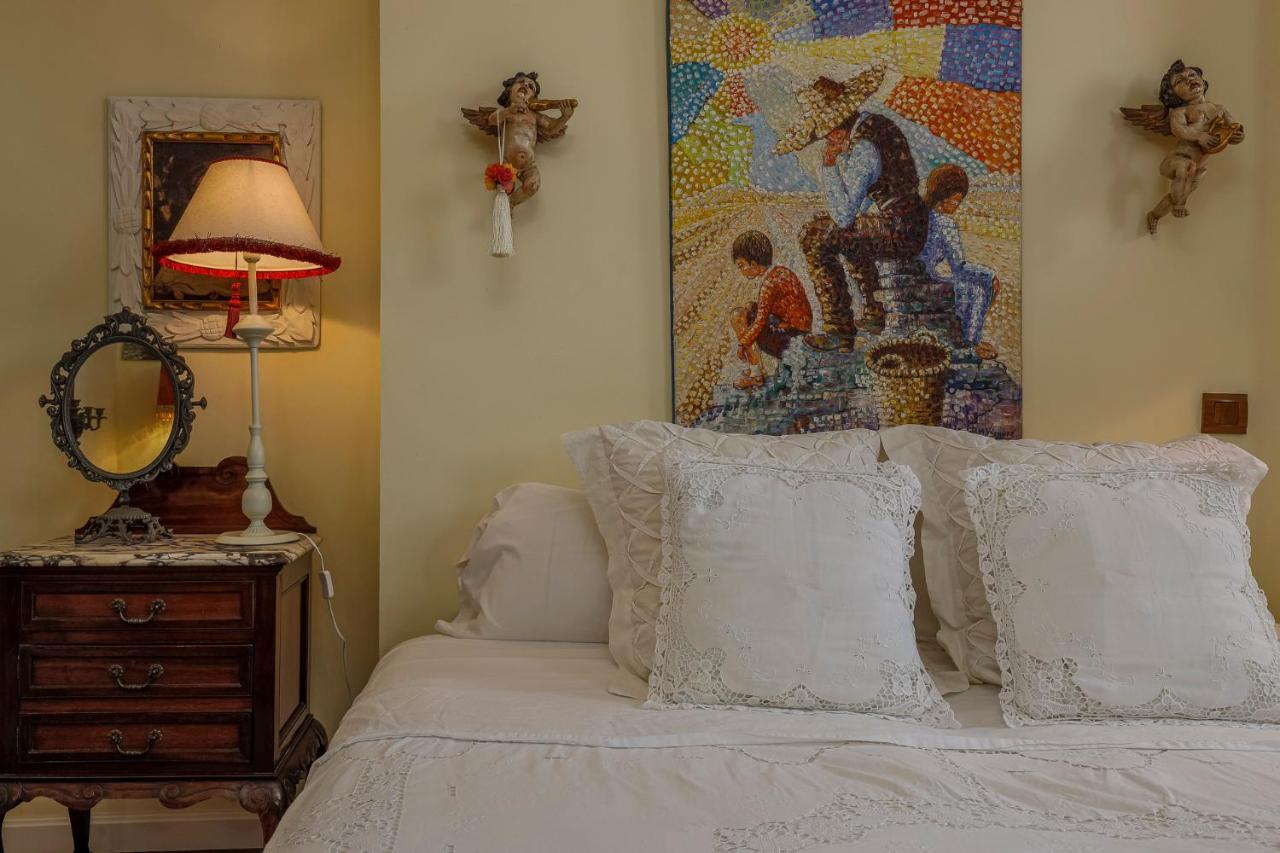 Historic In Santa Cruz Apartment Seville